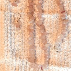 Rose quartz necklace, earrings and bracelet.